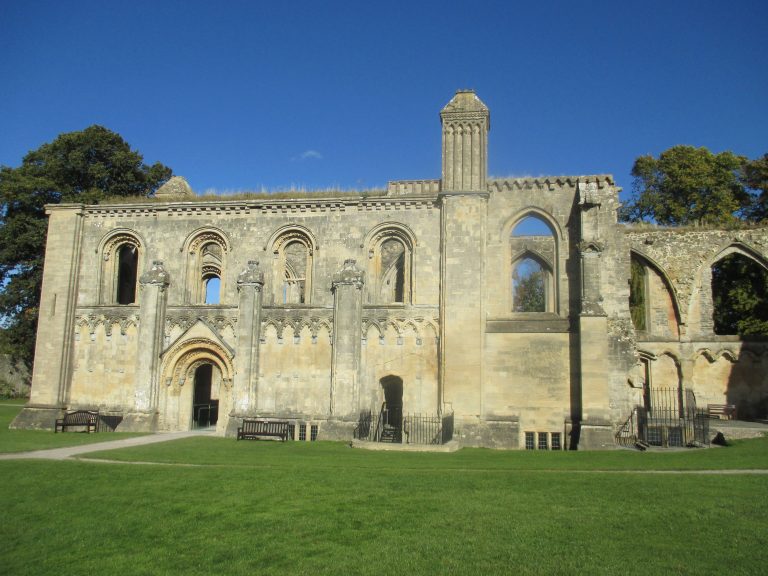 Glastonbury Town A guide to magical, mysterious Glastonbury